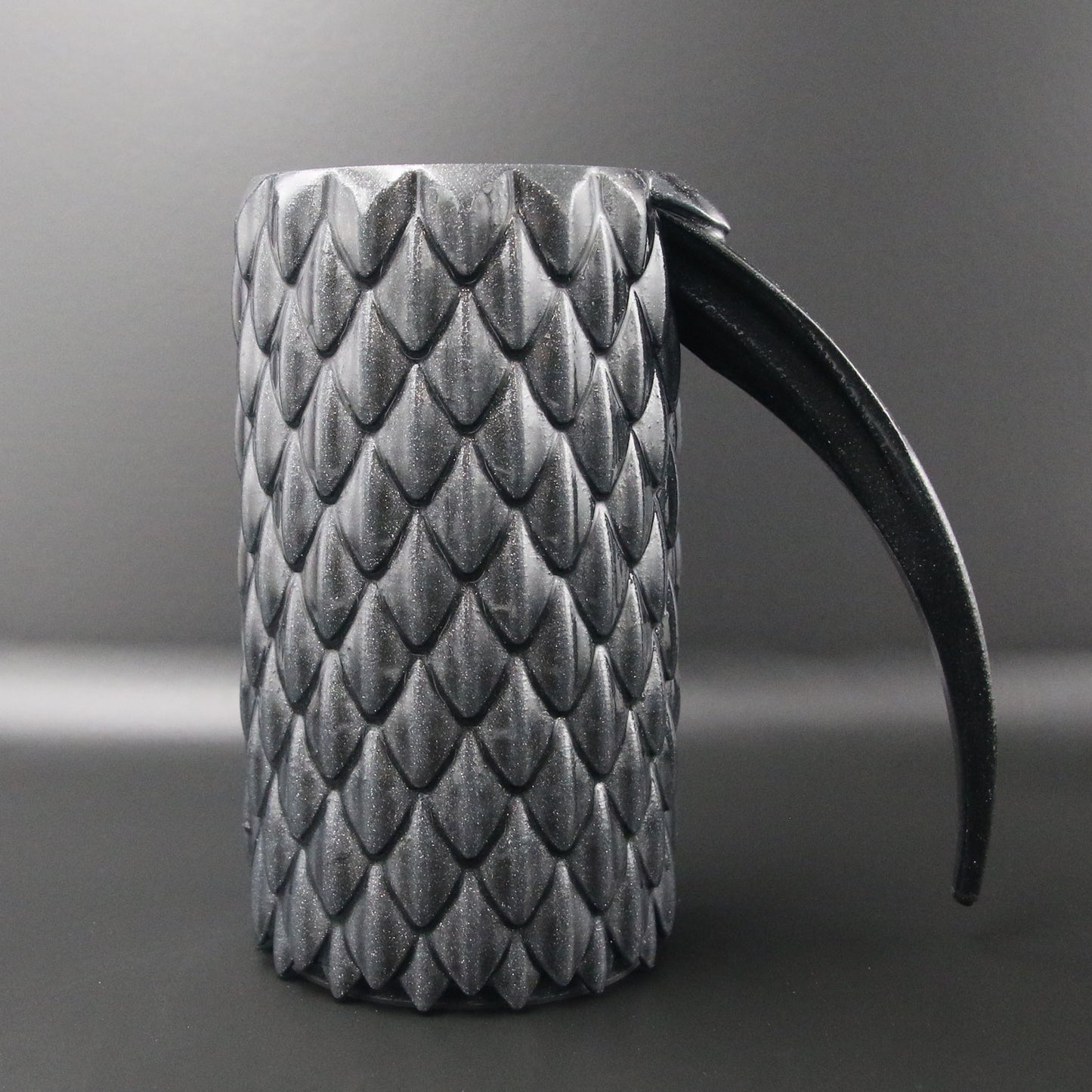Dragon Scale Stein with Handle 20oz