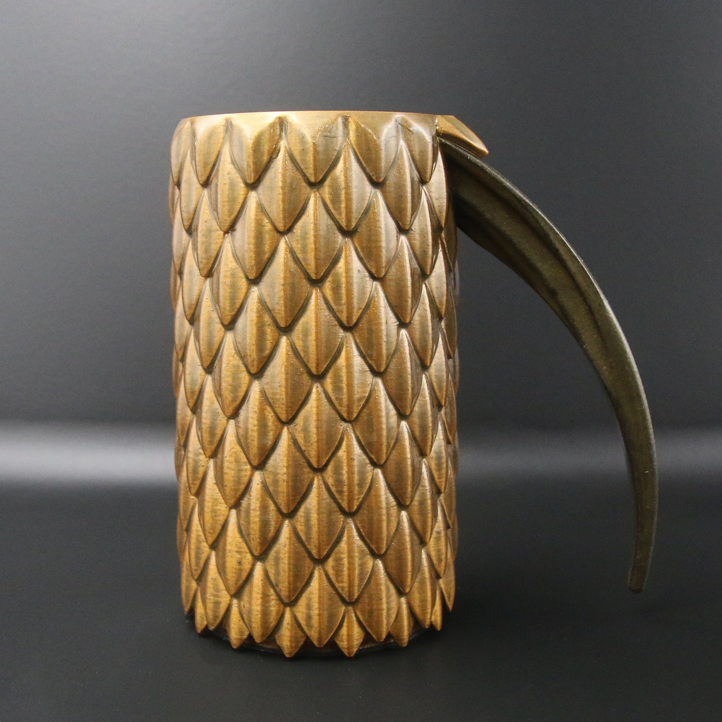 Dragon Scale Stein with Handle 20oz
