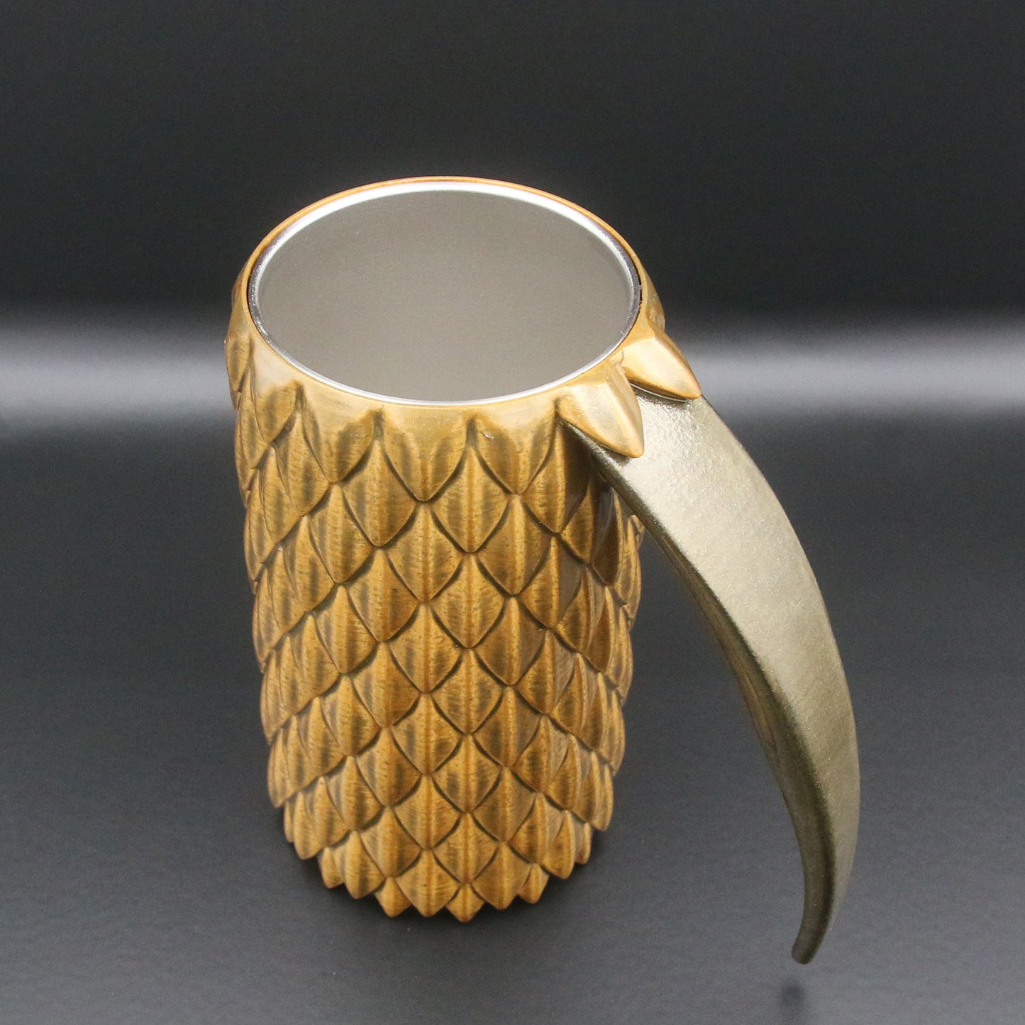 Dragon Scale Stein with Handle 20oz