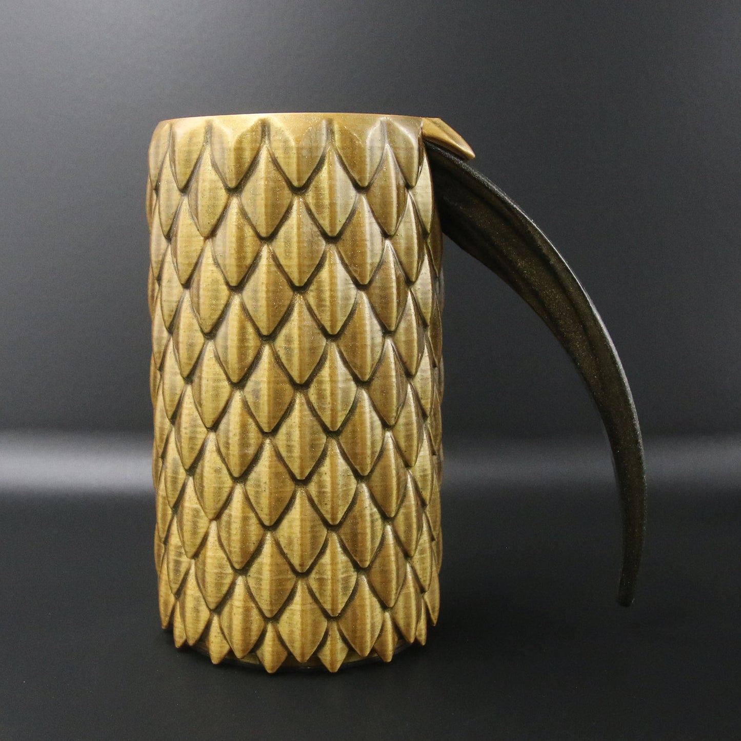 Dragon Scale Stein with Handle 20oz