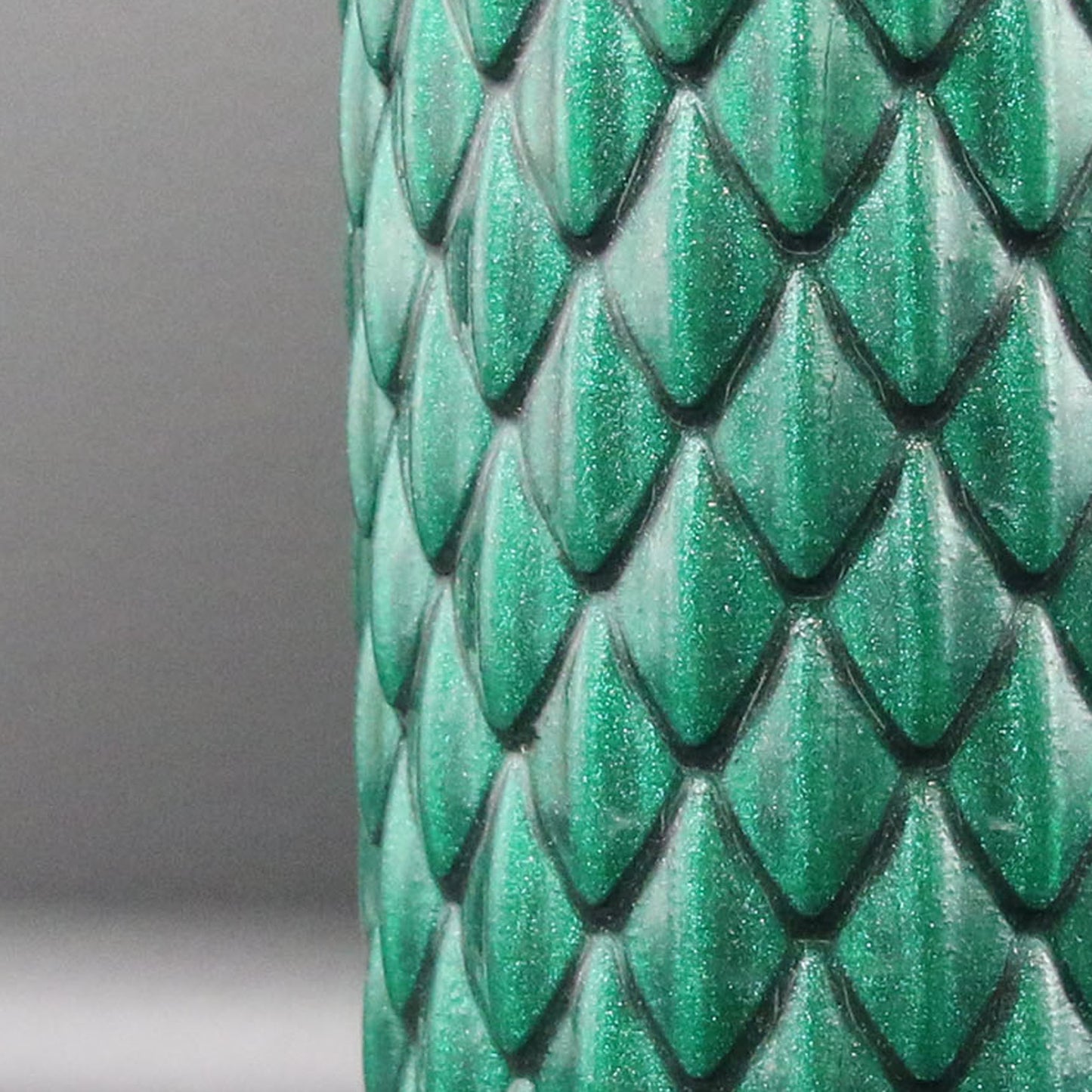 Dragon Scale Stein with Handle 20oz