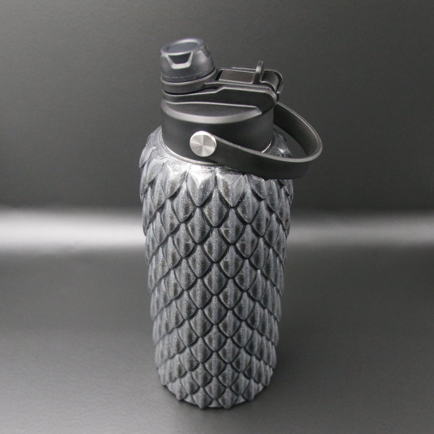 Dragon Scale Water Bottle 32oz
