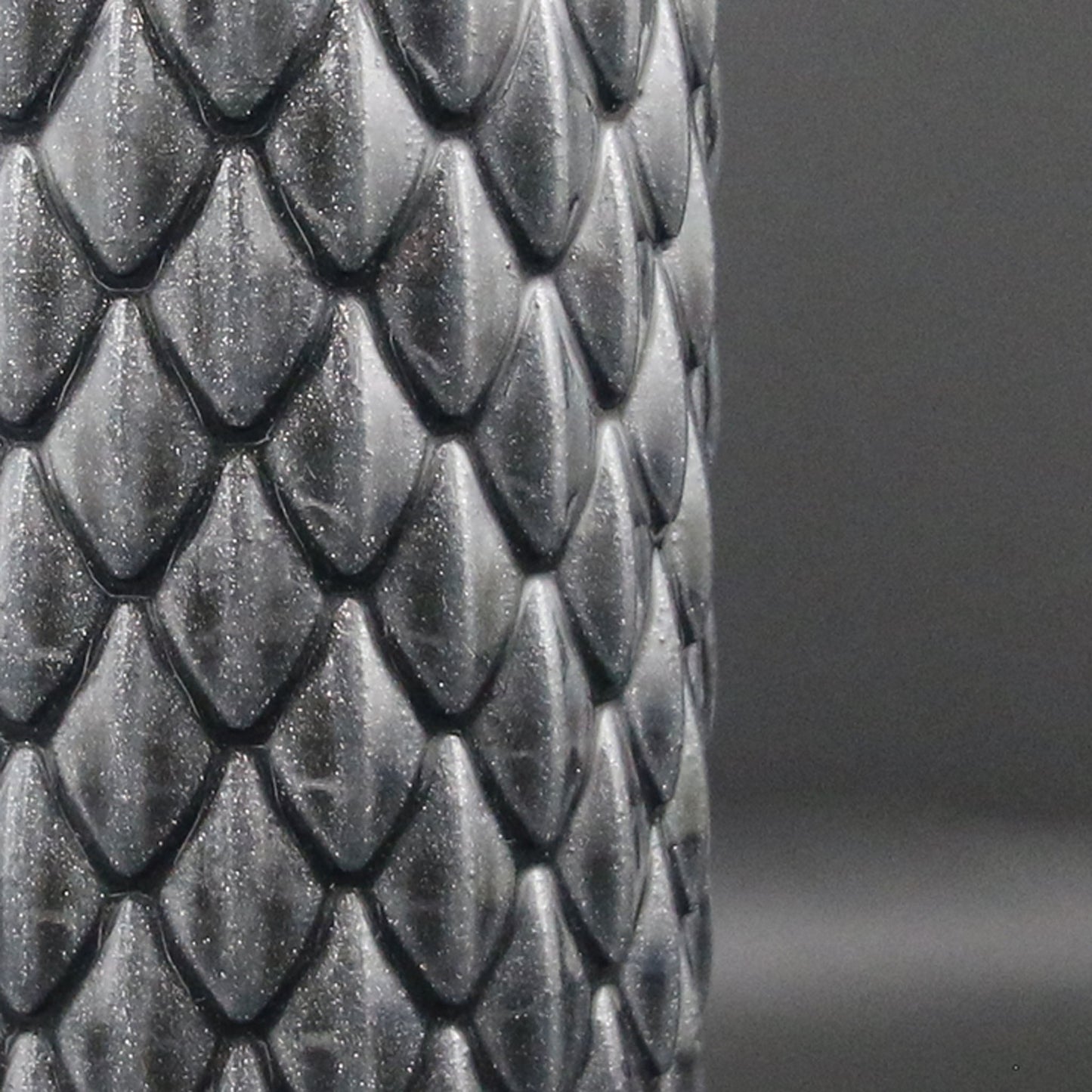 Dragon Scale Water Bottle 32oz