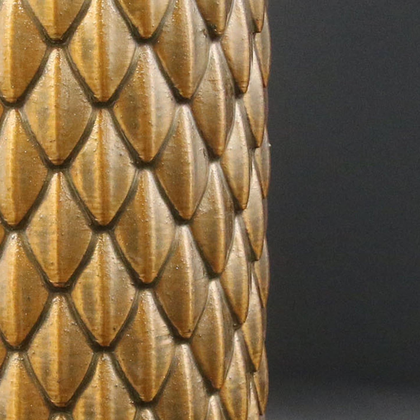 Dragon Scale Water Bottle 32oz
