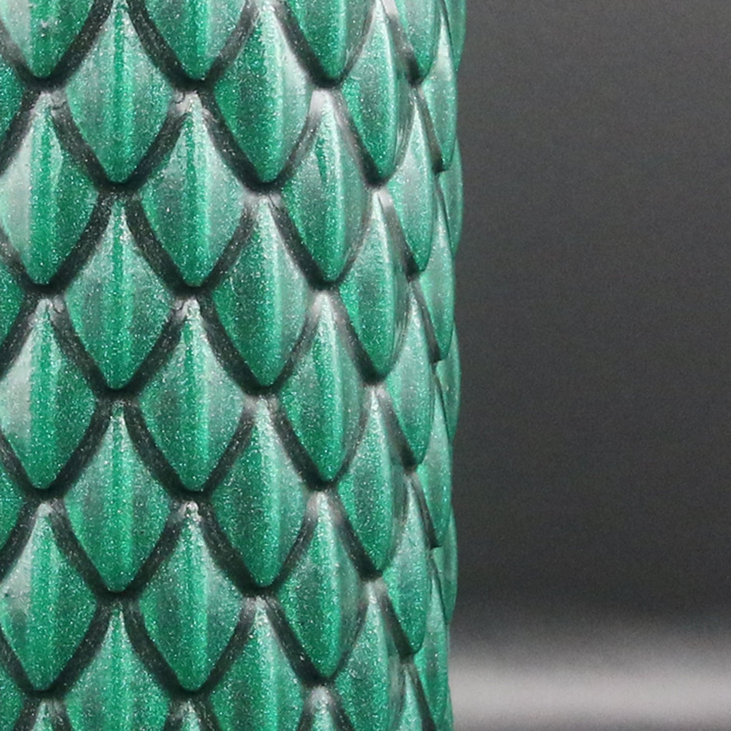 Dragon Scale Water Bottle 32oz